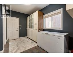 4pc Bathroom - 48 Valley Crest Gardens Nw, Calgary, AB T3B5W8 Photo 14
