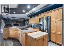 Laundry room - 48 Valley Crest Gardens Nw, Calgary, AB T3B5W8 Photo 10