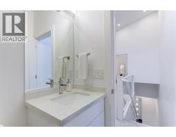 2274 Woodlawn Street Unit# 2, Kelowna, BC V1Y2T2 Photo 38