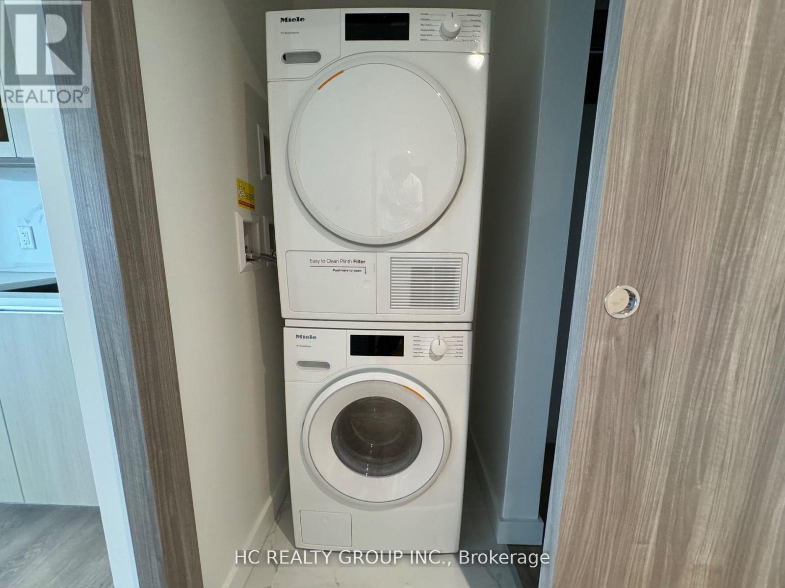 27 Mcmahon Drive — photo 17