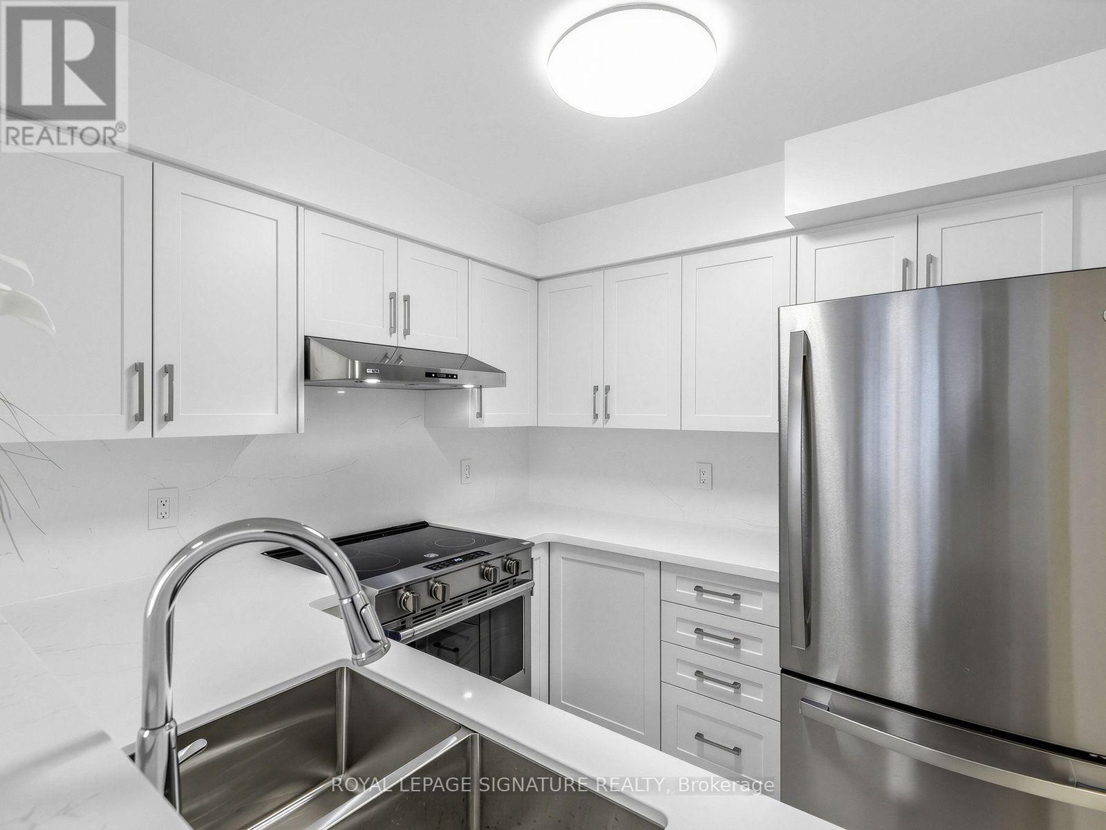 #1009 28 PEMBERTON AVENUE - 5