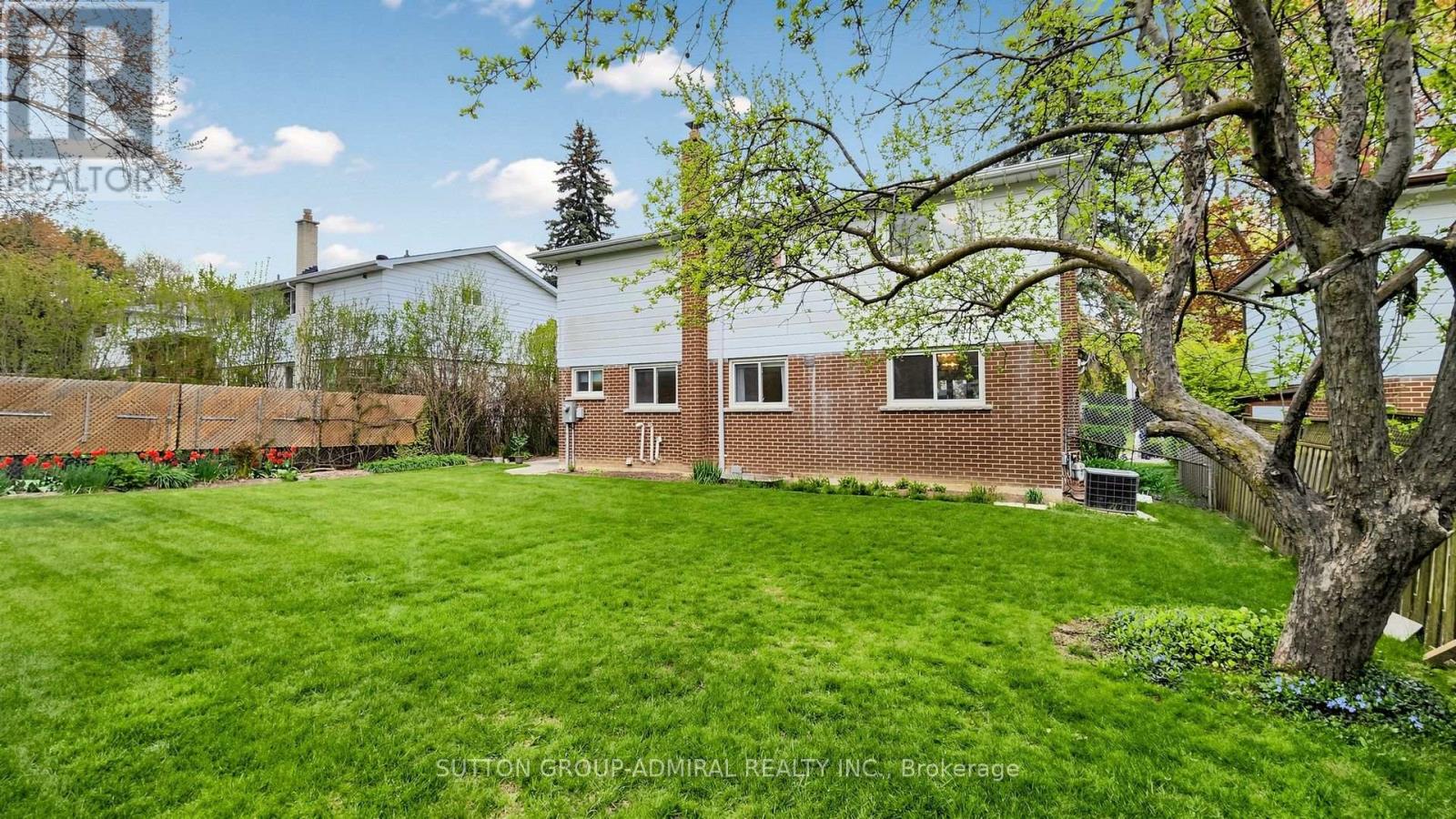 6 SHADY LANE CRESCENT, Markham (Royal Orchard) — photo 5