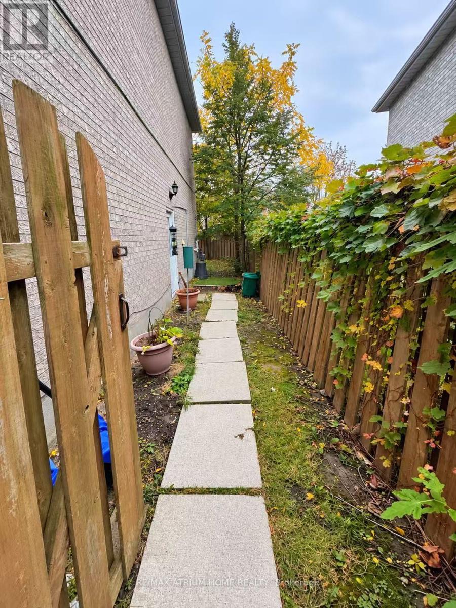 131 REDONDO DRIVE, Vaughan (Beverley Glen) — photo 2