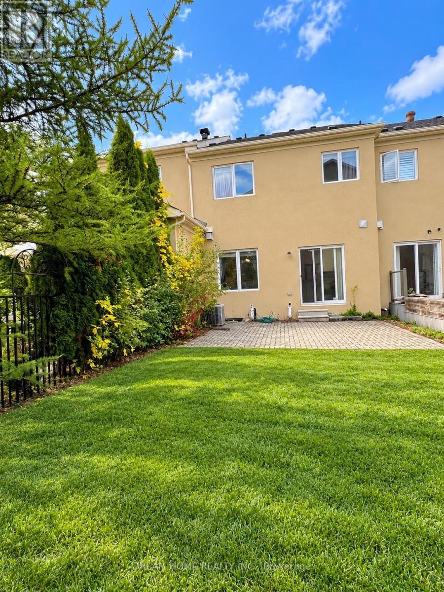 19 RUSTIC AVENUE, Richmond Hill (Rouge Woods) — photo 12