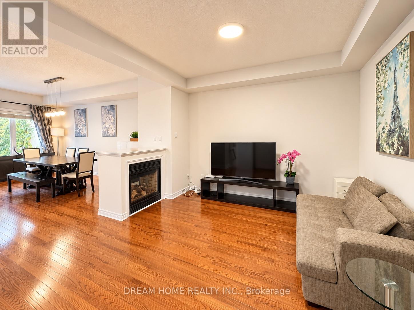 19 RUSTIC AVENUE, Richmond Hill (Rouge Woods) — photo 3