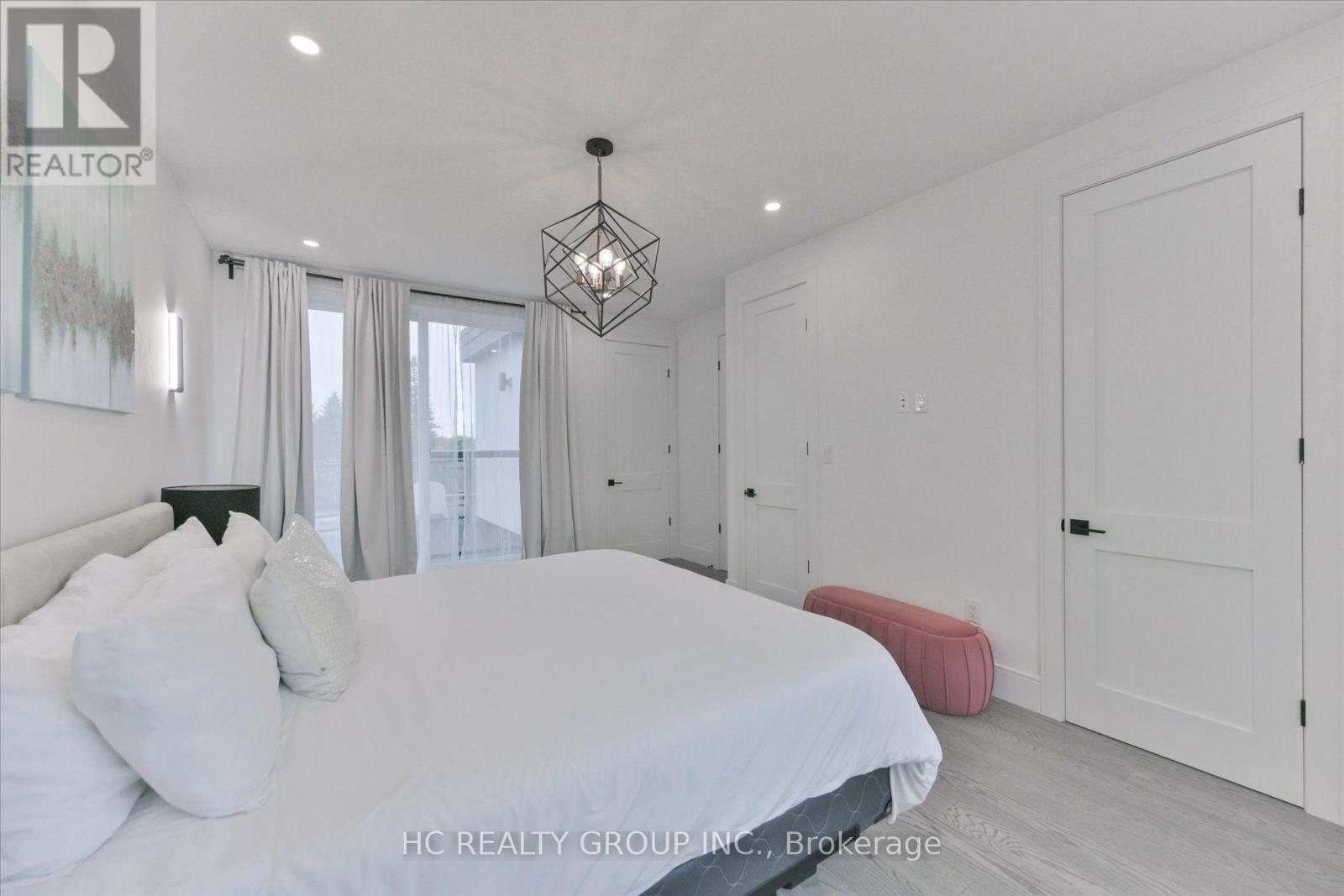 78 Greendale Avenue, Toronto, ON photo 32