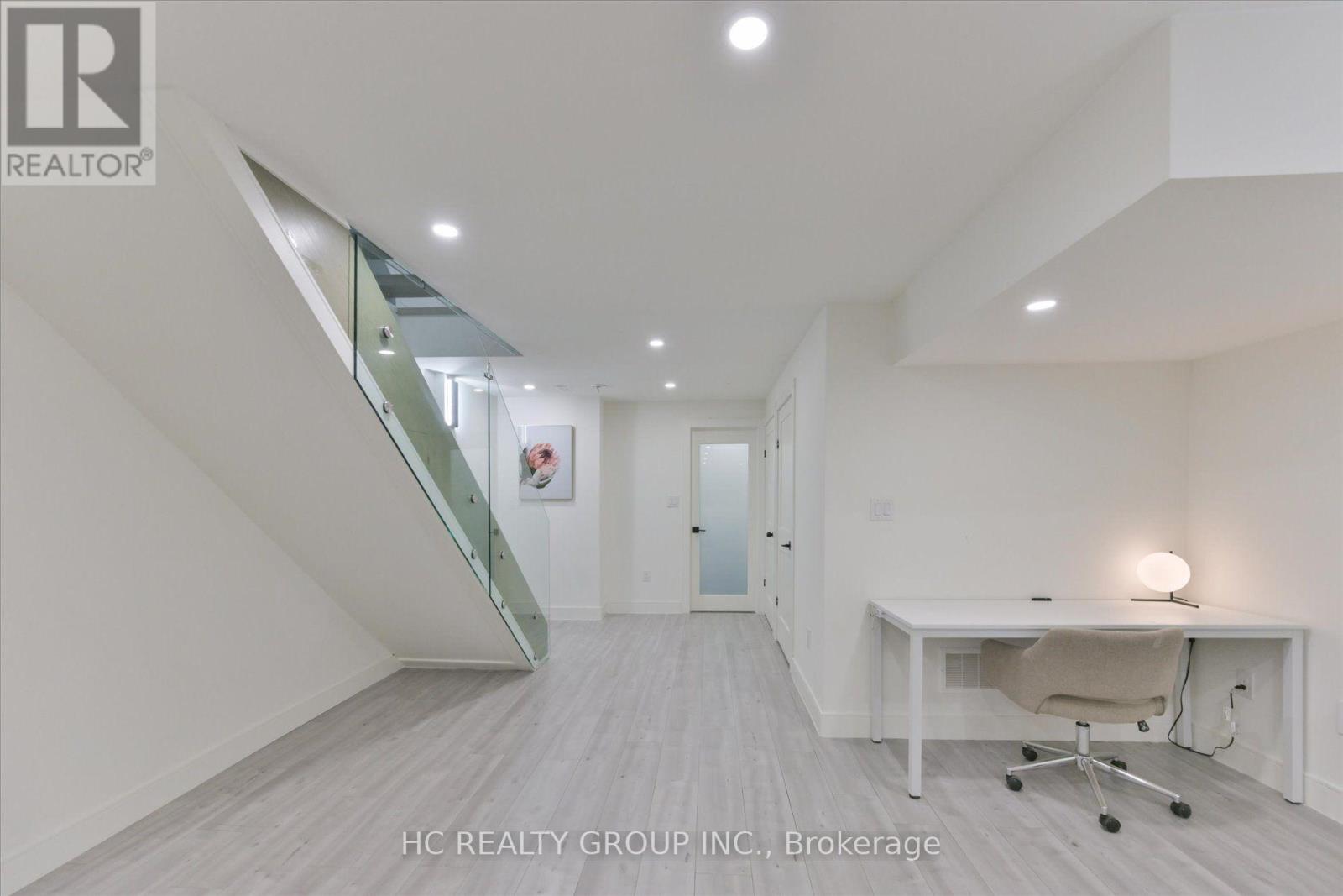 78 Greendale Avenue, Toronto, ON photo 39