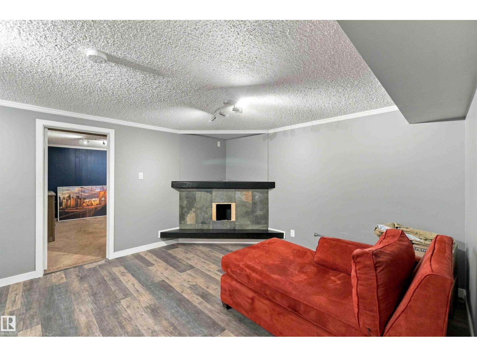 59 Rosewood Drive, photo 38