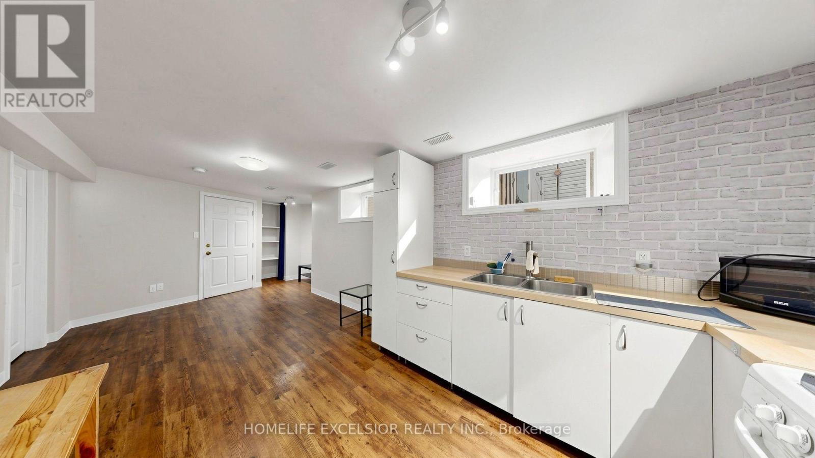 342 King William Street, Hamilton, ON photo 24