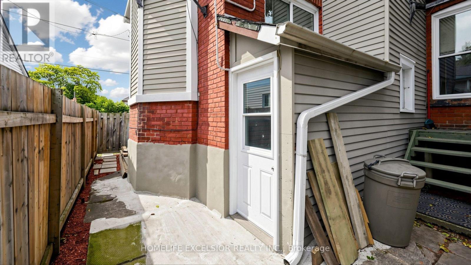 342 King William Street, Hamilton, ON photo 28