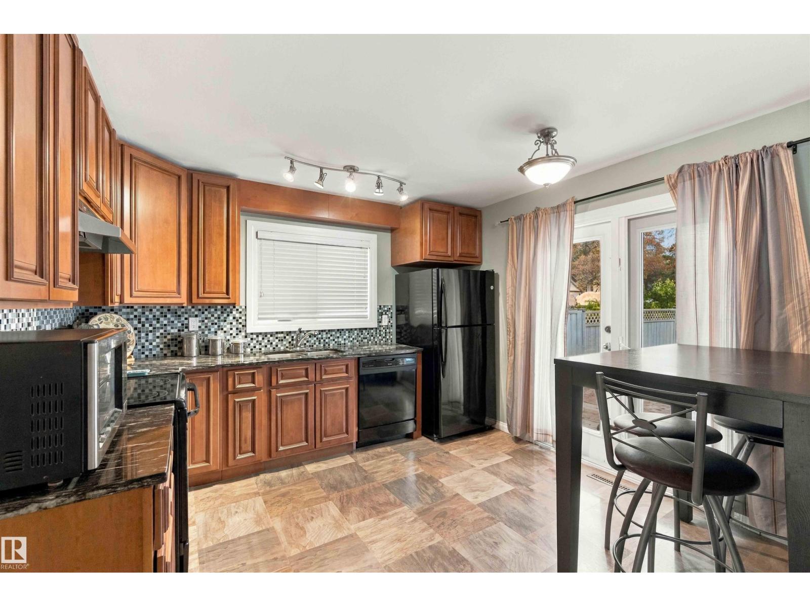 59 Rosewood Drive, photo 14