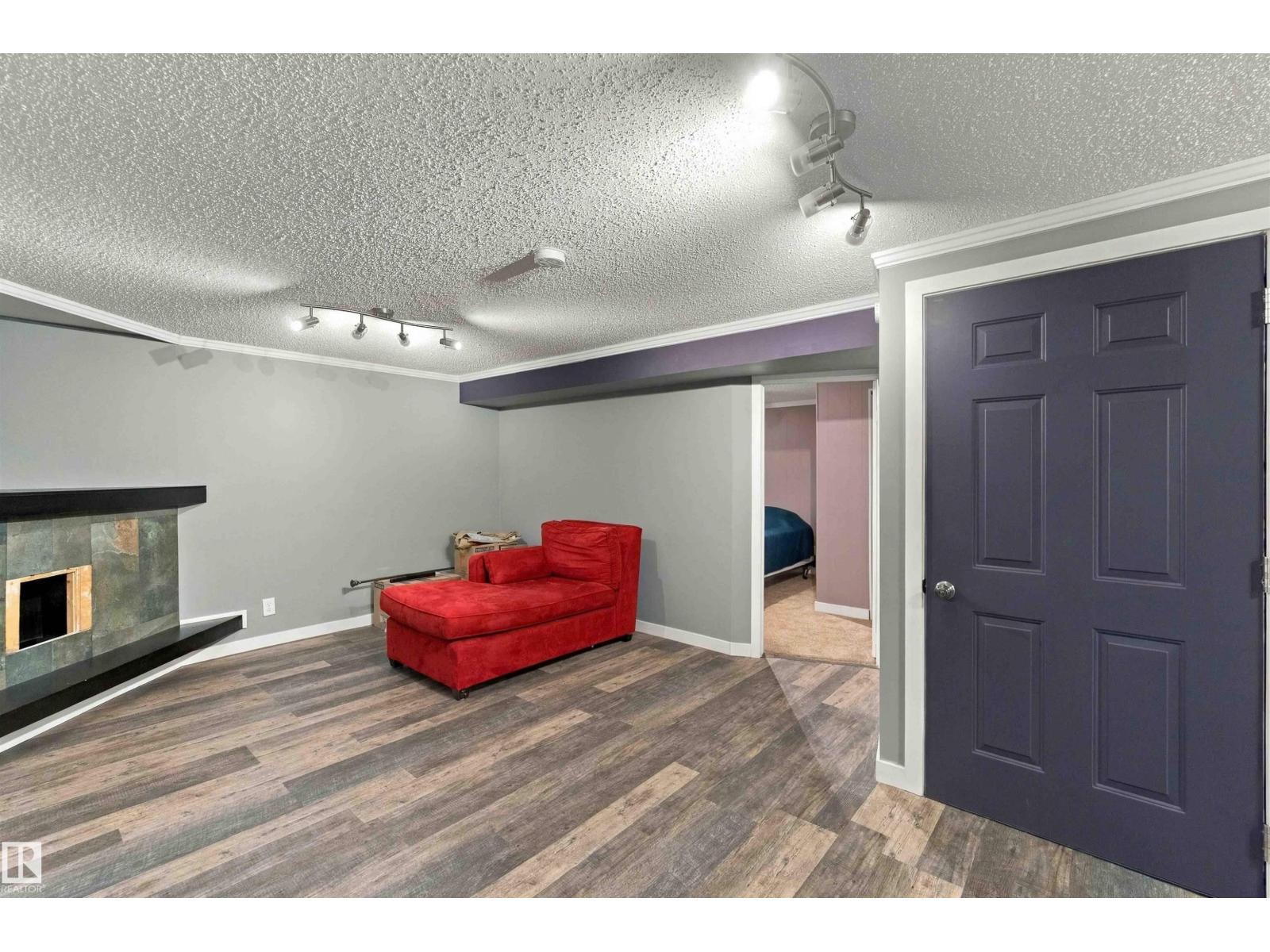 59 Rosewood Drive, photo 36