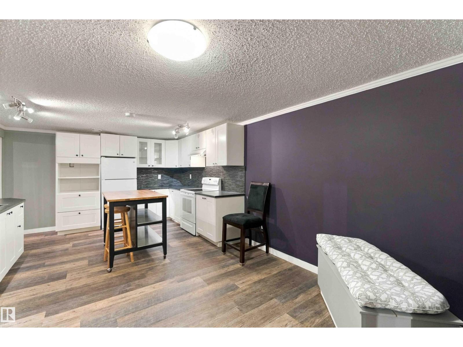 59 Rosewood Drive, photo 31