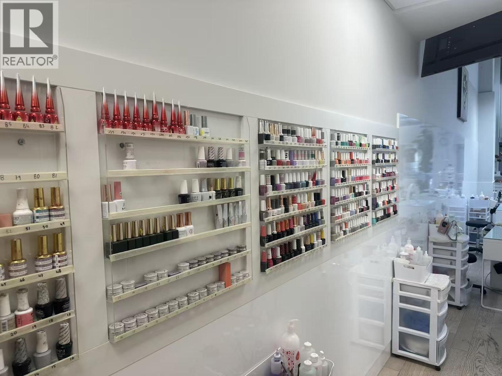Photo of 447 W 8TH AVENUE 4