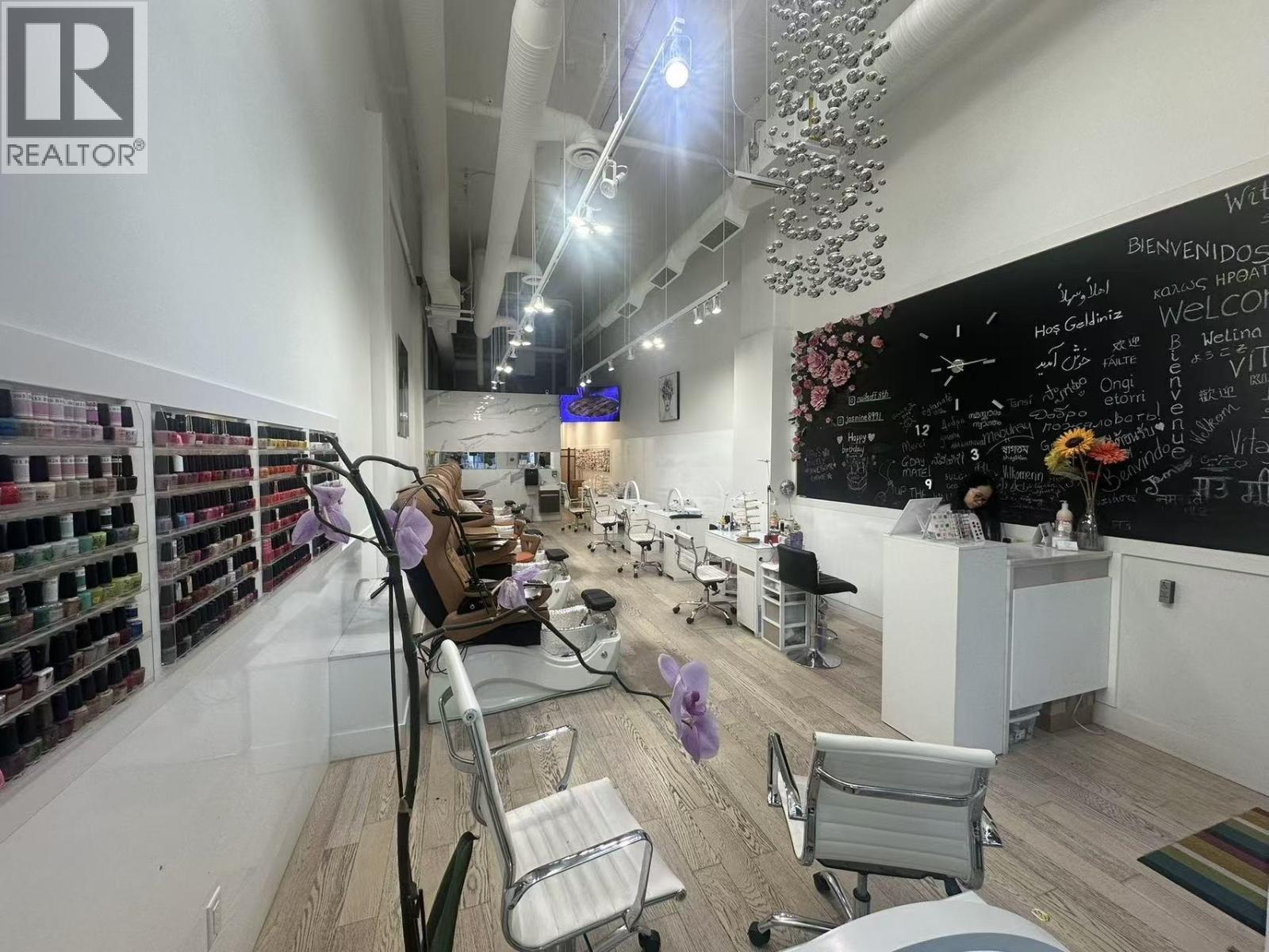 Photo of 447 W 8TH AVENUE 6