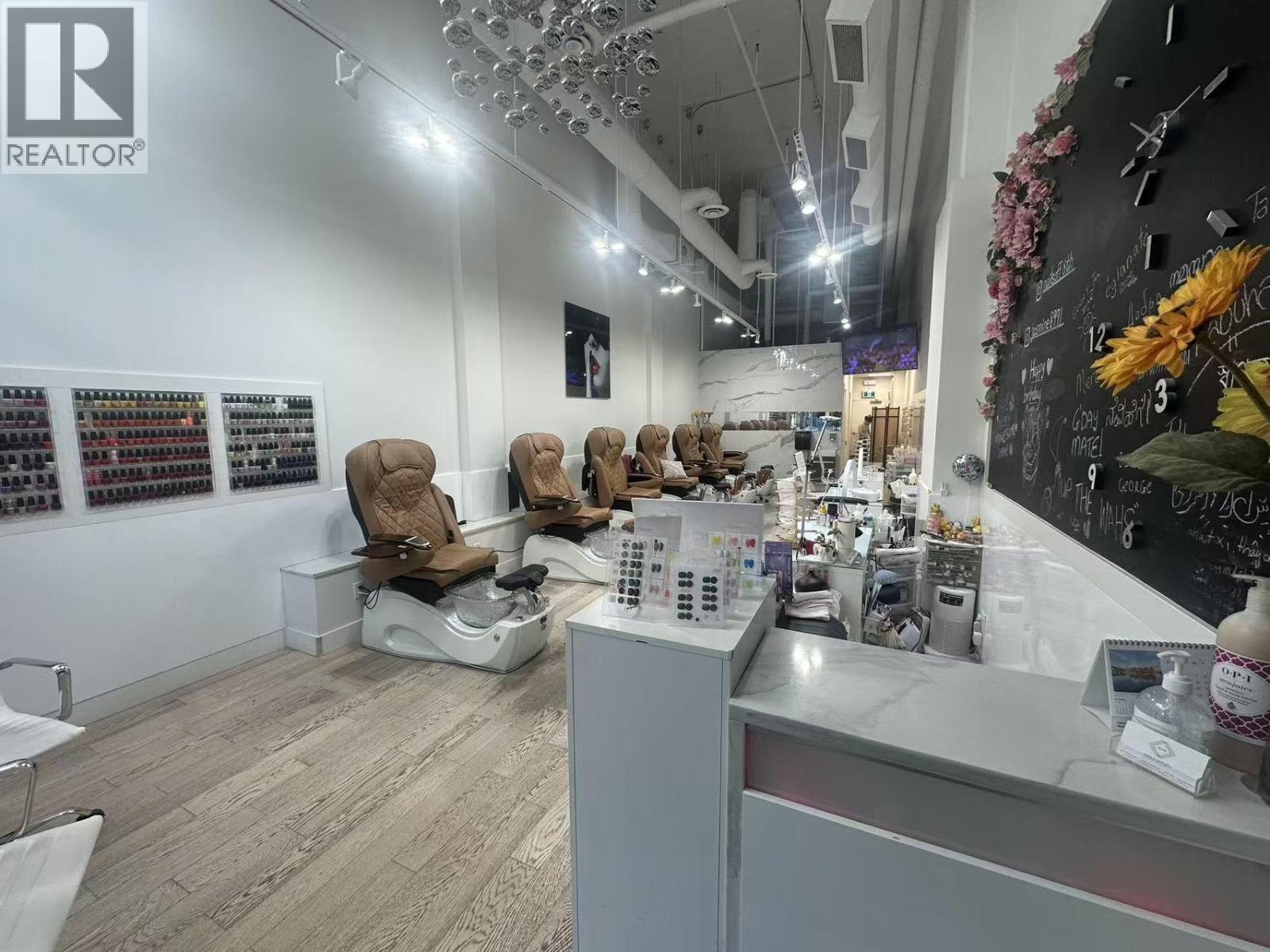 Photo of 447 W 8TH AVENUE 7
