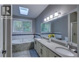 2295 Ashlee Rd, Nanaimo, BC V9R6T4 Photo 37