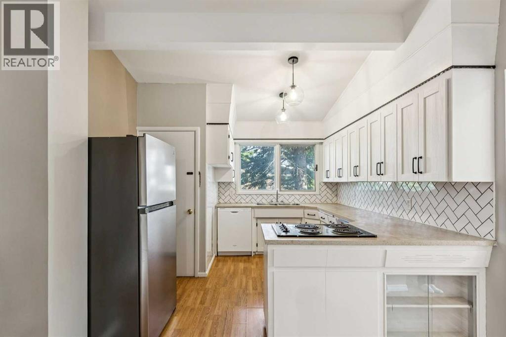 1101 42 Street SW - photo 13