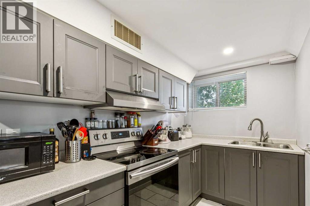 1101 42 Street SW - photo 30
