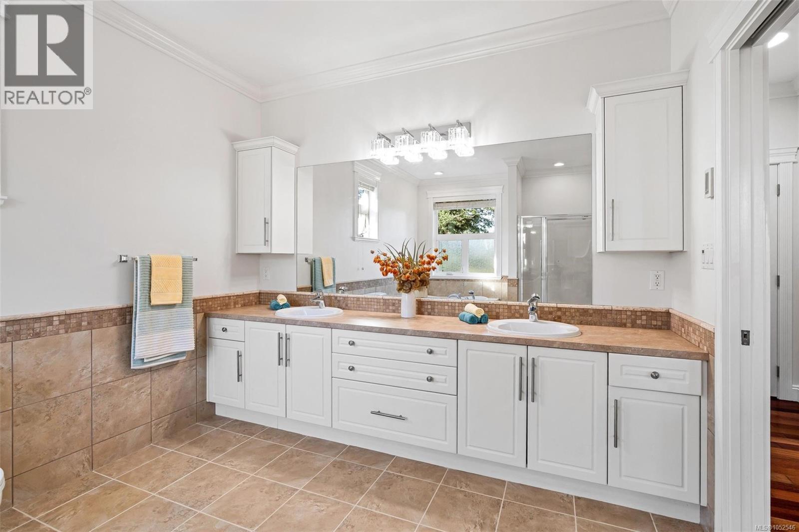  2168 Ferndale Road, Saanich