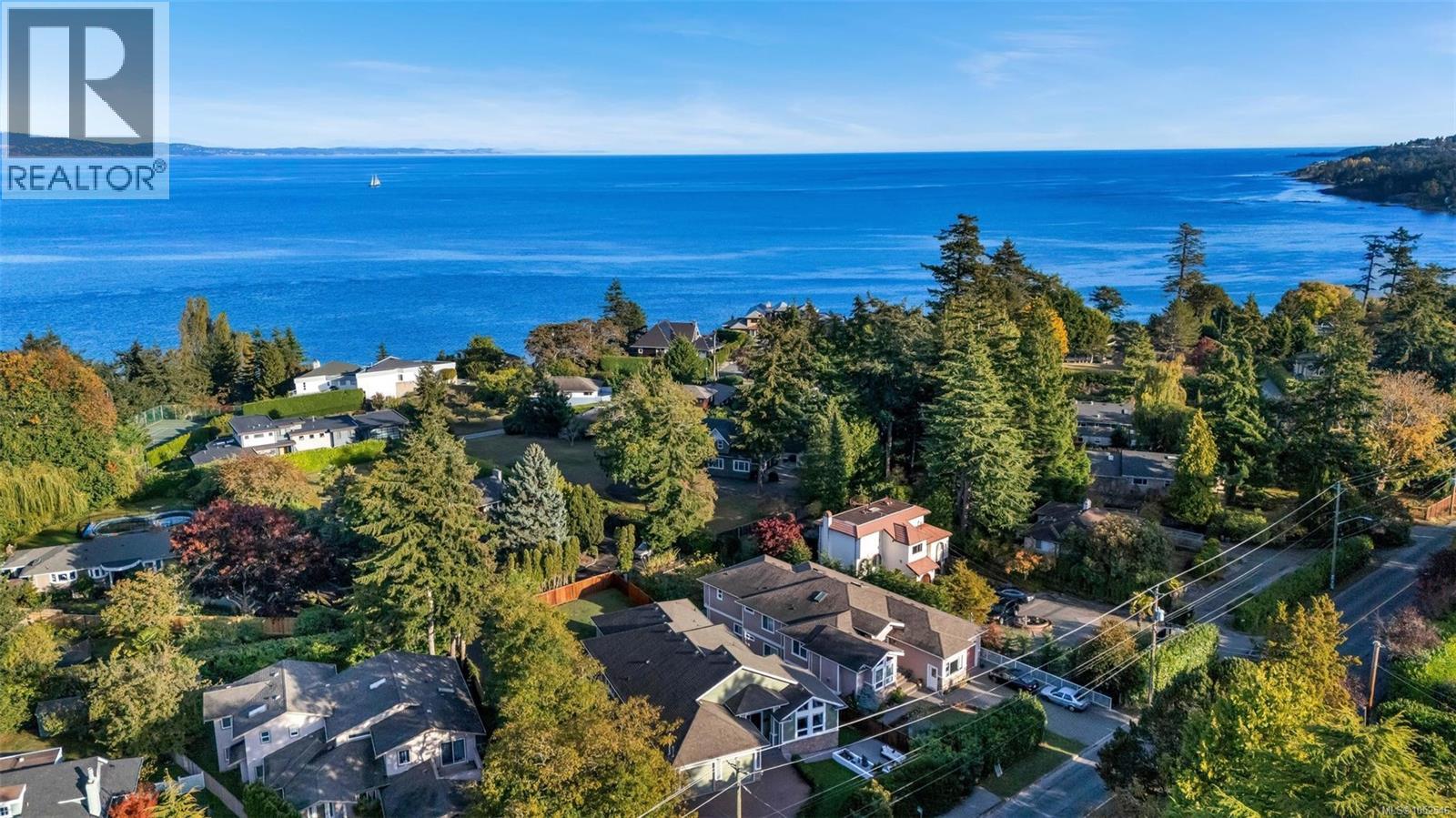  2168 Ferndale Road, Saanich