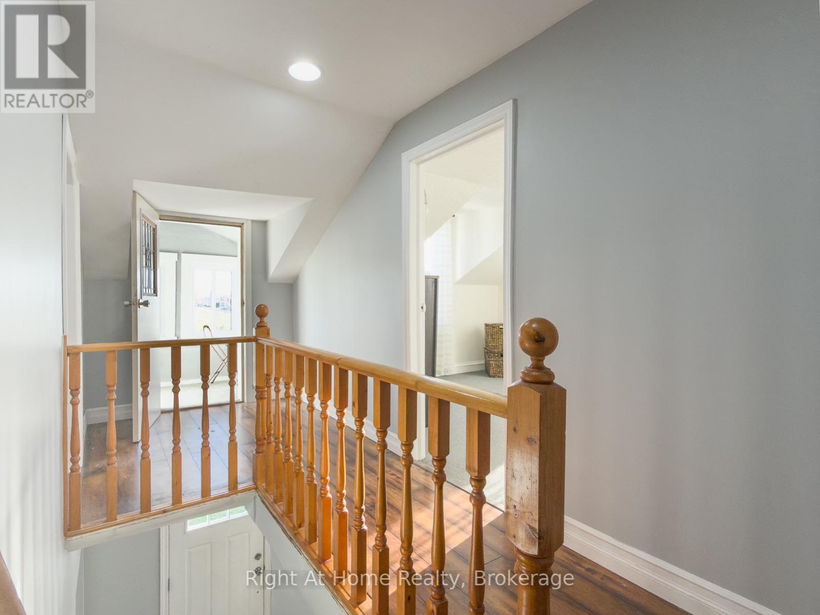 166 Catharine Street, Belleville, ON photo 19