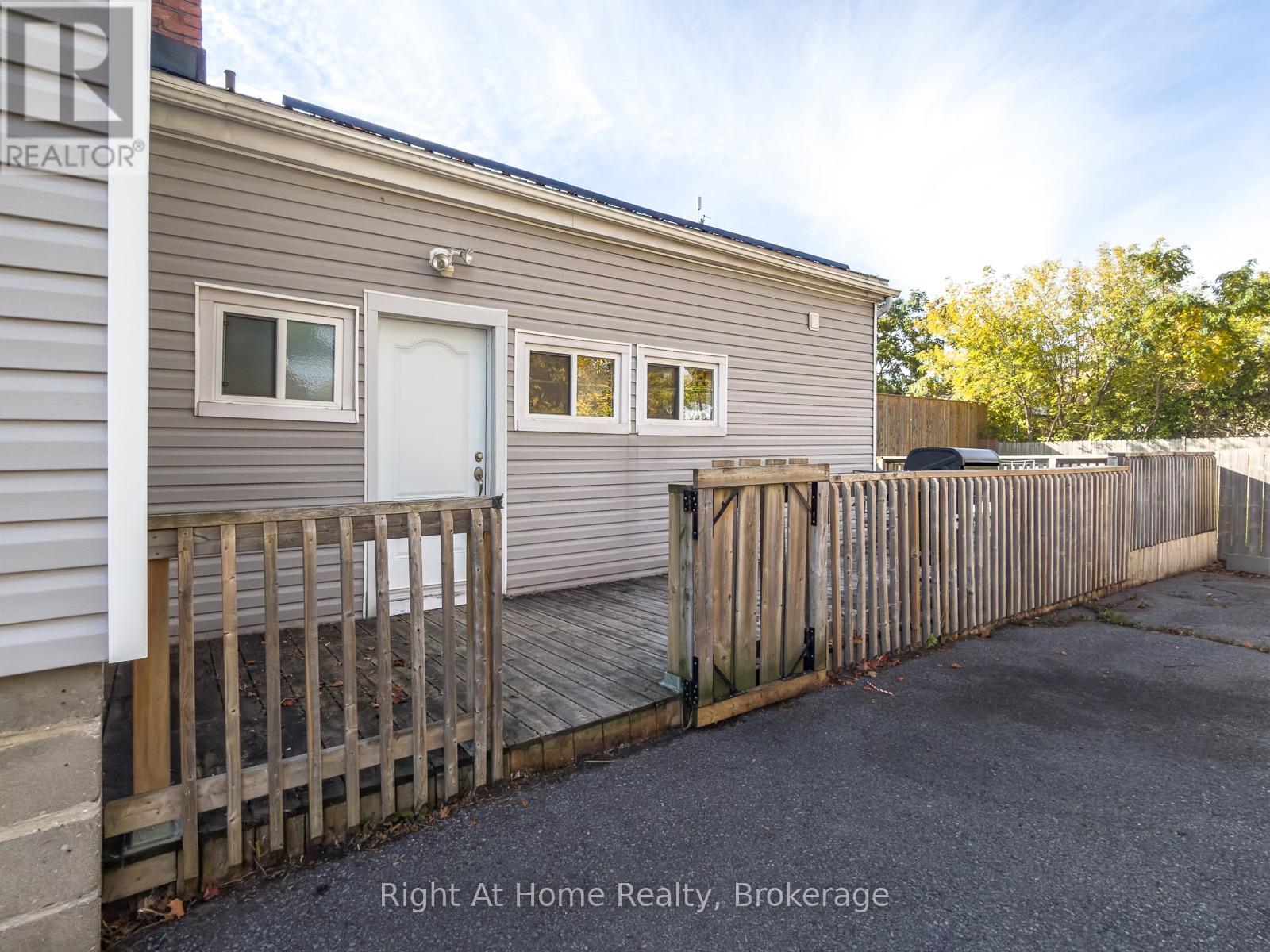166 CATHARINE STREET - 3