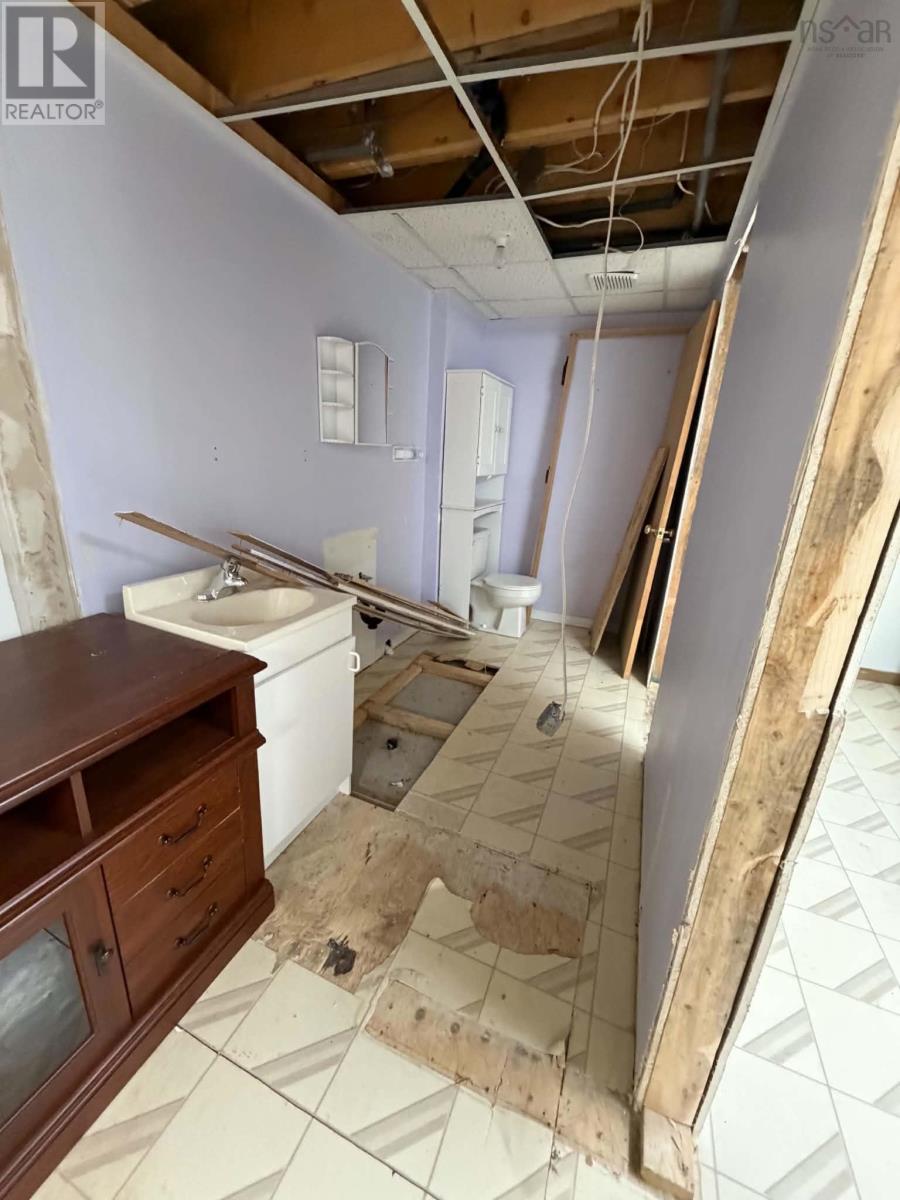 81 La Pointe du Havre Road - 30