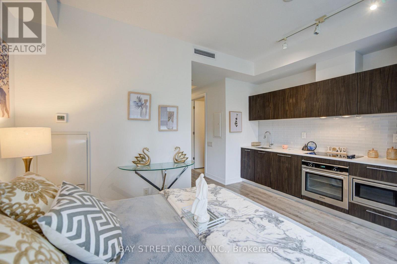 902- 50 Charles Street East, Toronto, ON photo 15