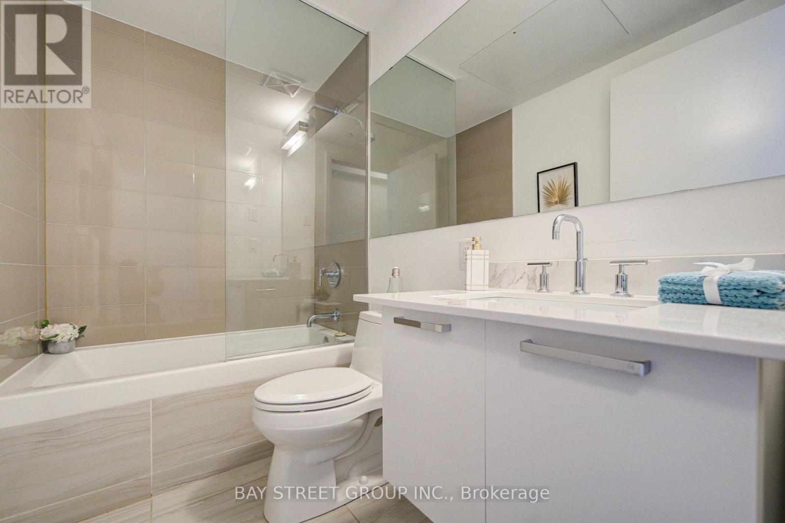 902- 50 Charles Street East, Toronto, ON photo 18