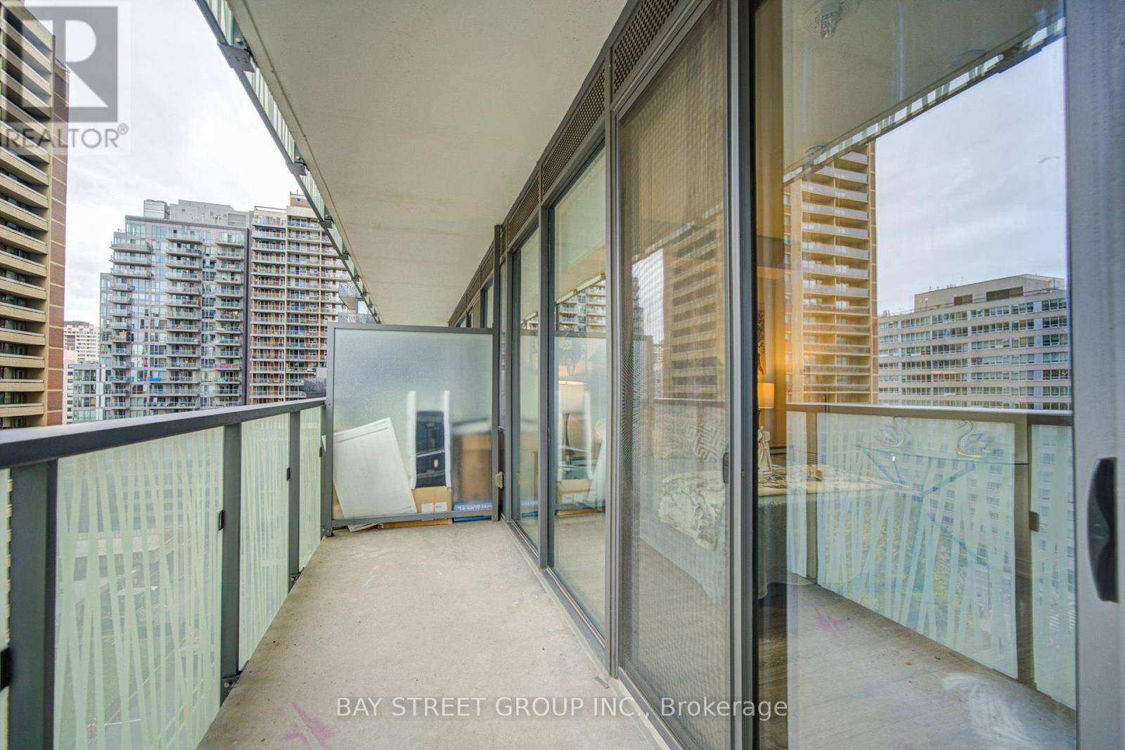 902- 50 Charles Street East, Toronto, ON photo 24