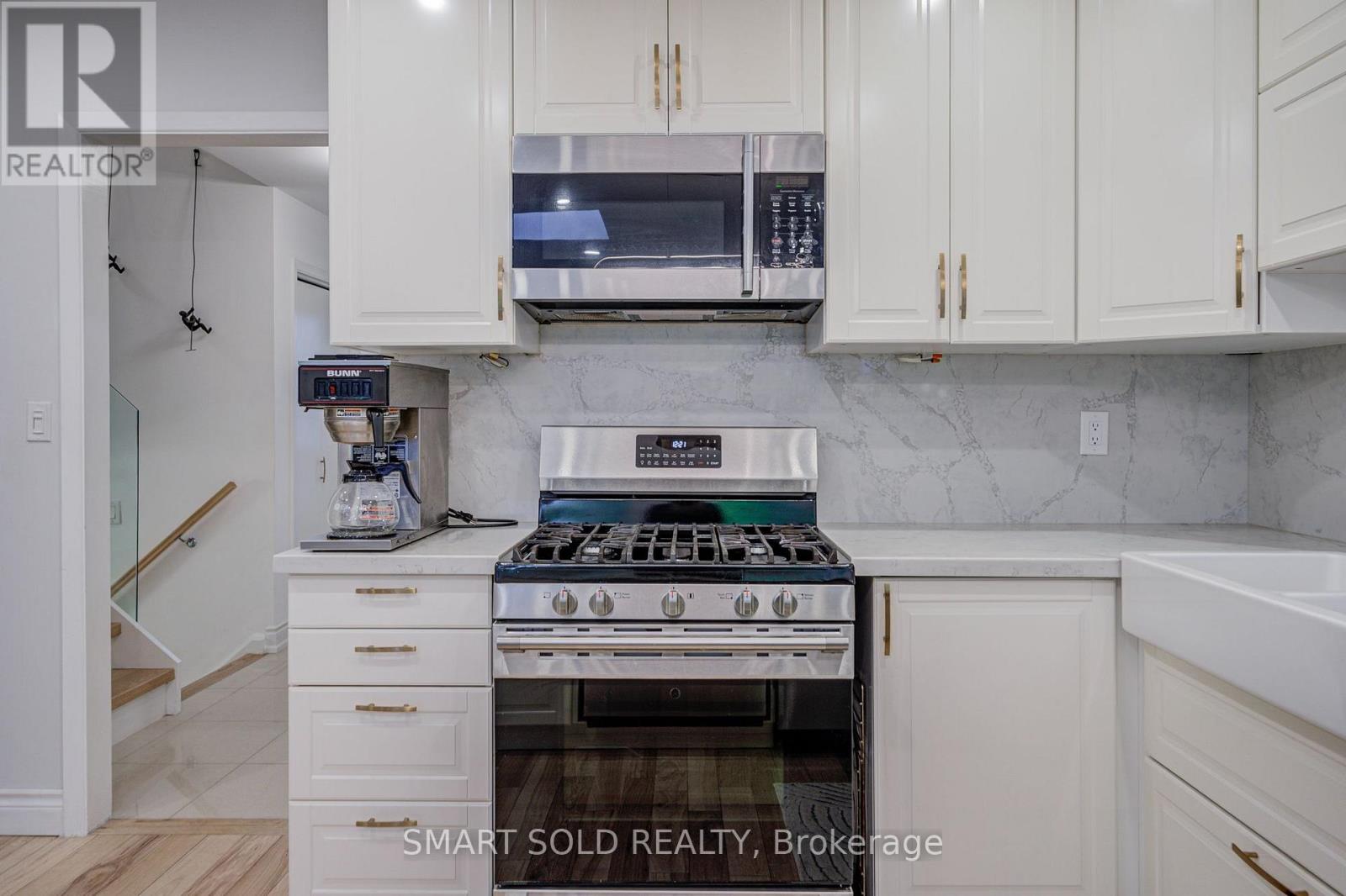 66 Lakeland Crescent, Richmond Hill, ON photo 11