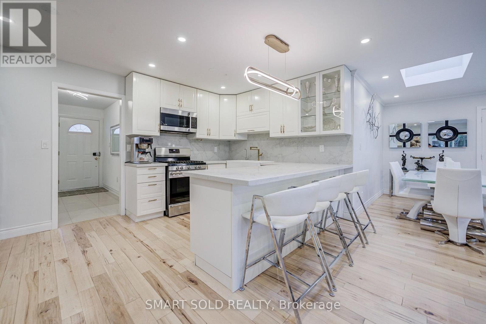 66 Lakeland Crescent, Richmond Hill, ON photo 8