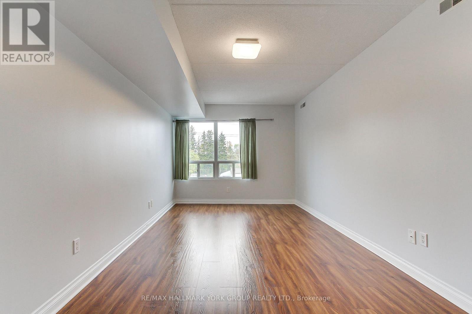 304- 160 WELLINGTON Street East, Aurora, ON photo 13