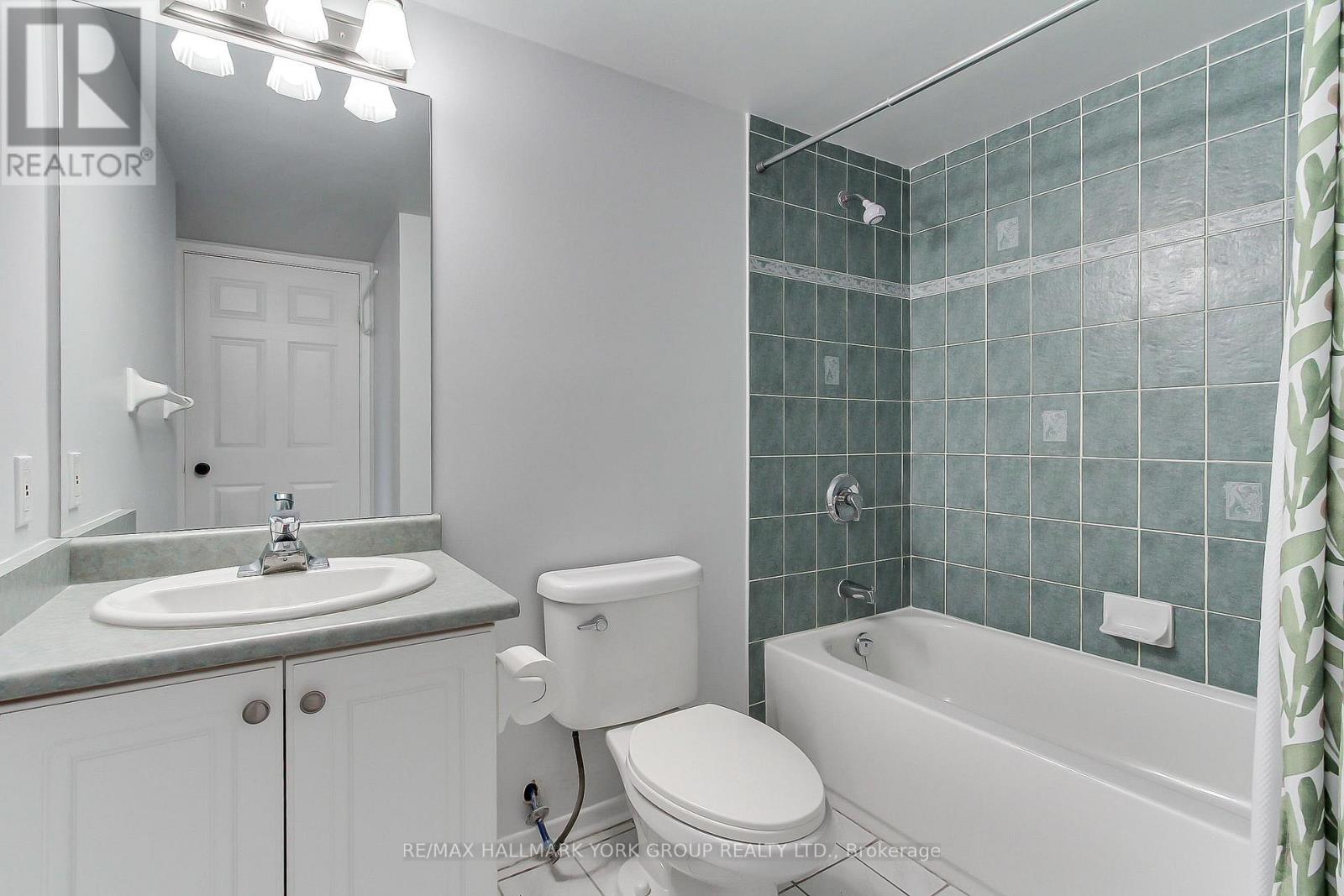 304- 160 WELLINGTON Street East, Aurora, ON photo 18