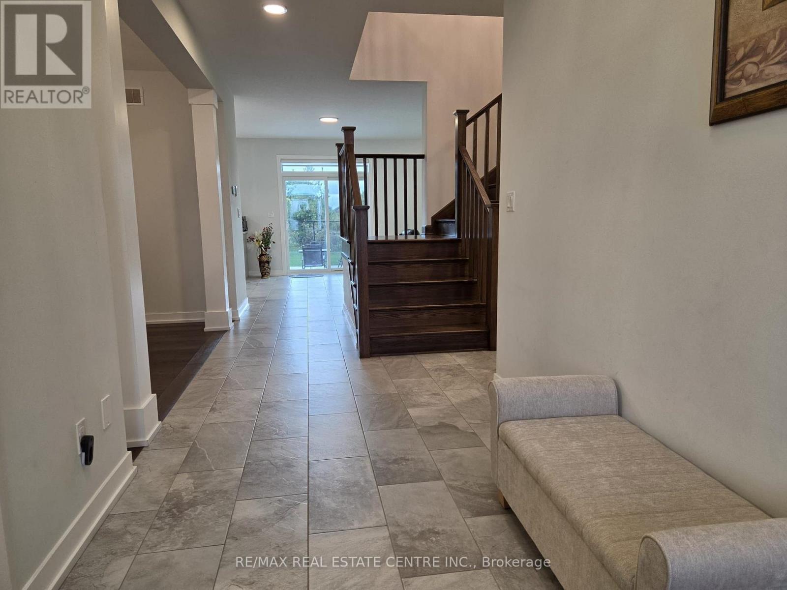 6 Feathers Crossing, St. Thomas, ON photo 6