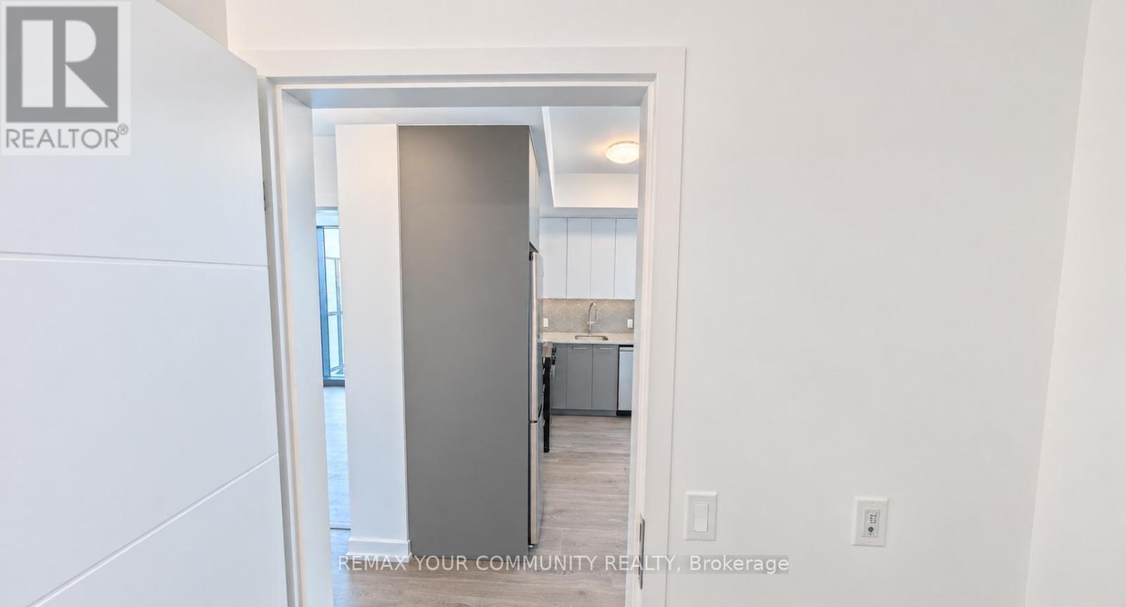 30 Francis Street South — photo 8