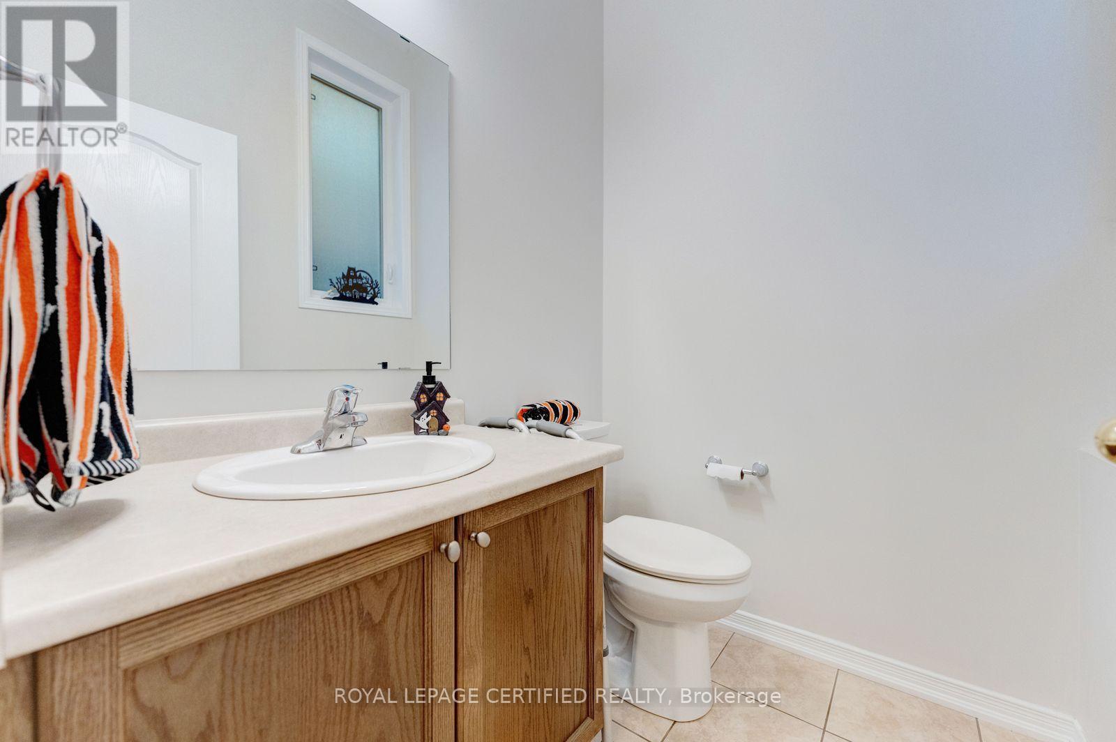 165 Palacebeach Trail, Hamilton, ON photo 14