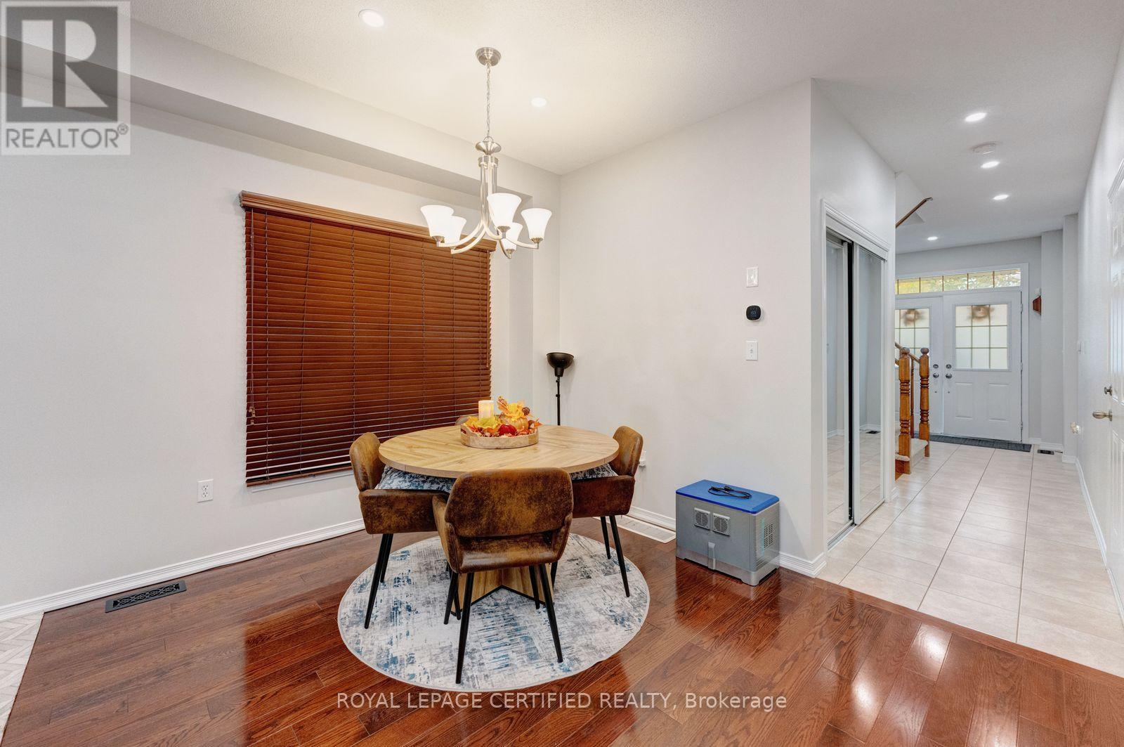 165 Palacebeach Trail, Hamilton, ON photo 7
