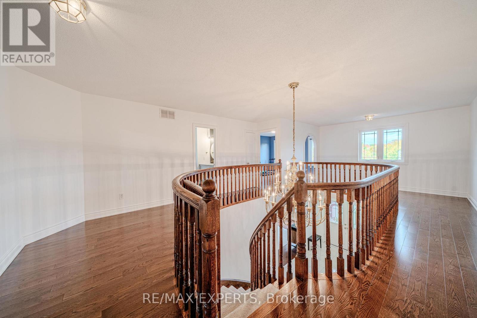 231 Mossbrook Square — photo 20