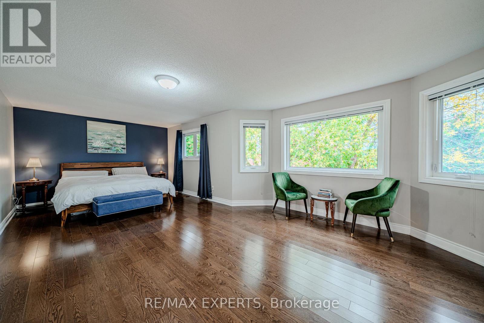 231 Mossbrook Square — photo 22