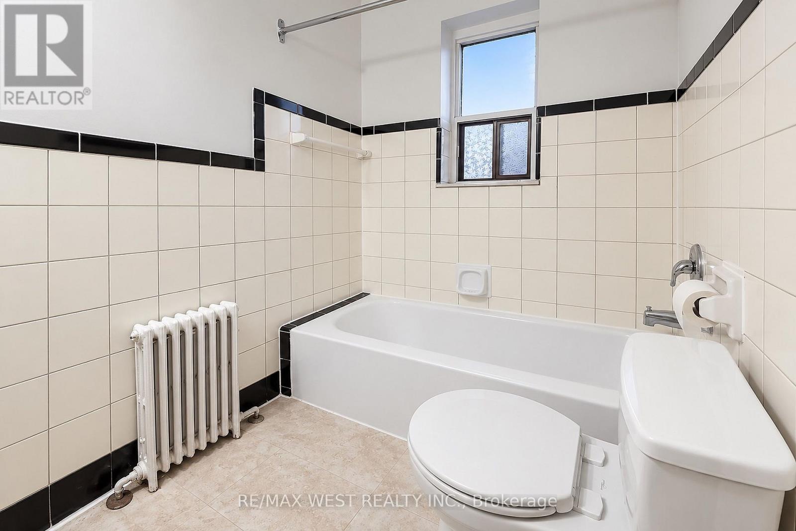 1110 Weston Road — photo 10