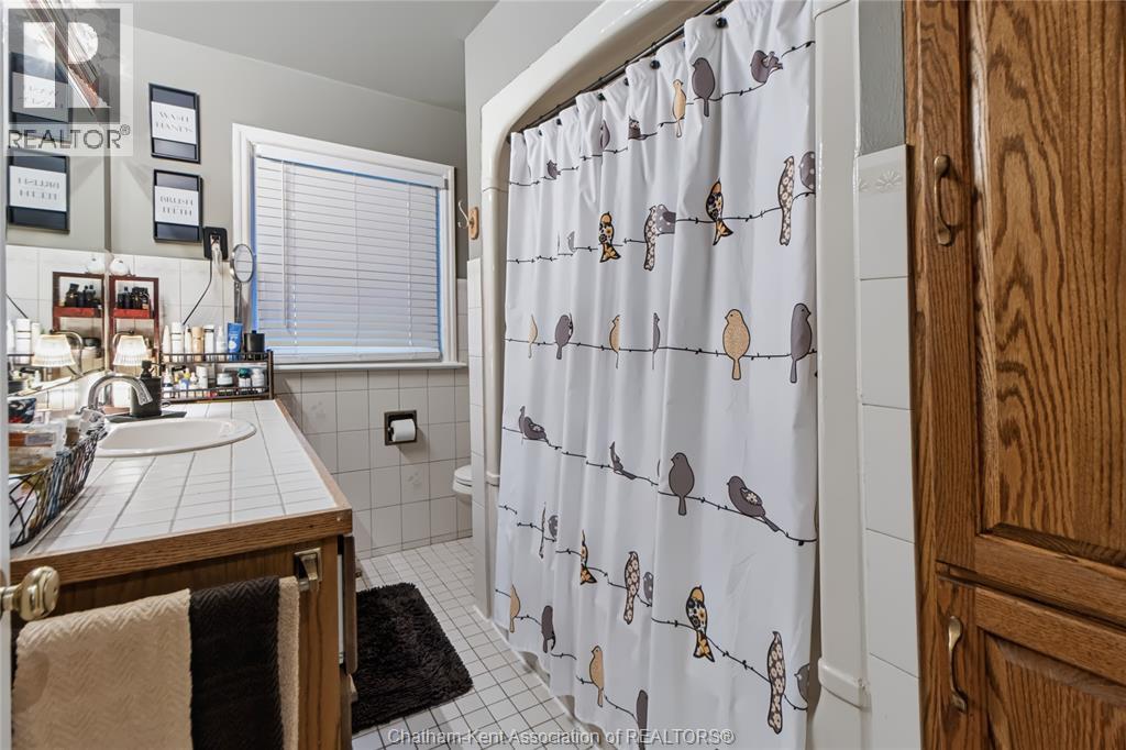 16 Indian Creek Road West — photo 22