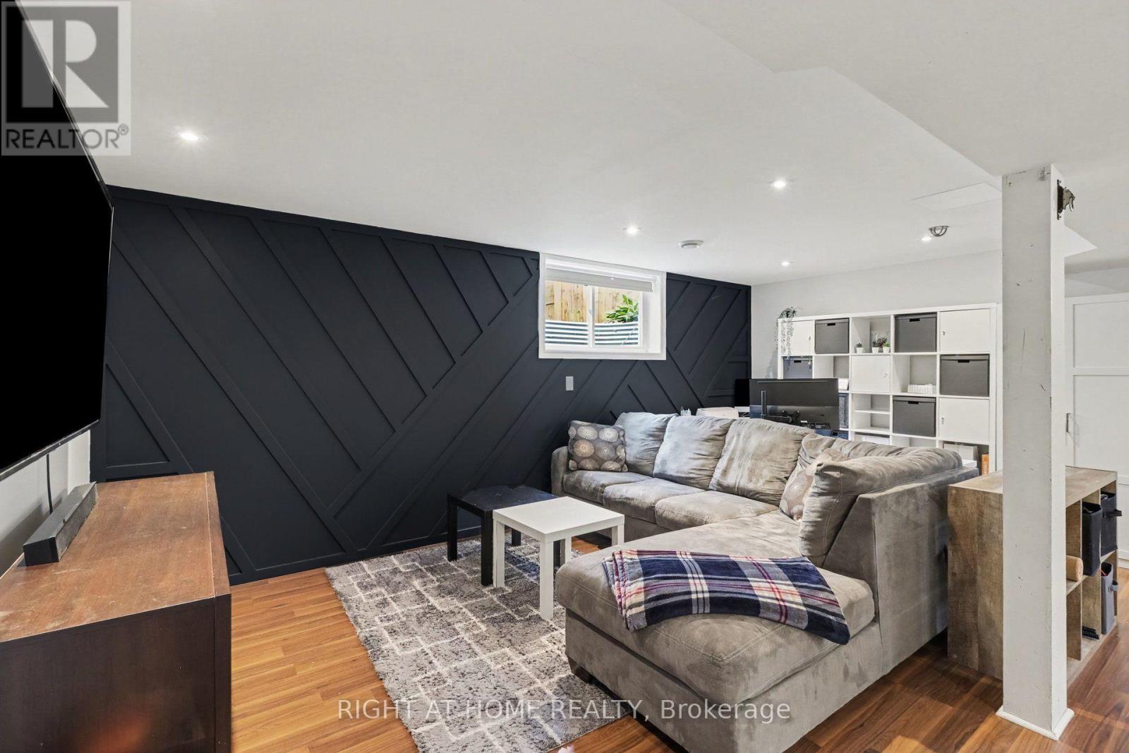 165 Dorina Sarazin Crescent — photo 24