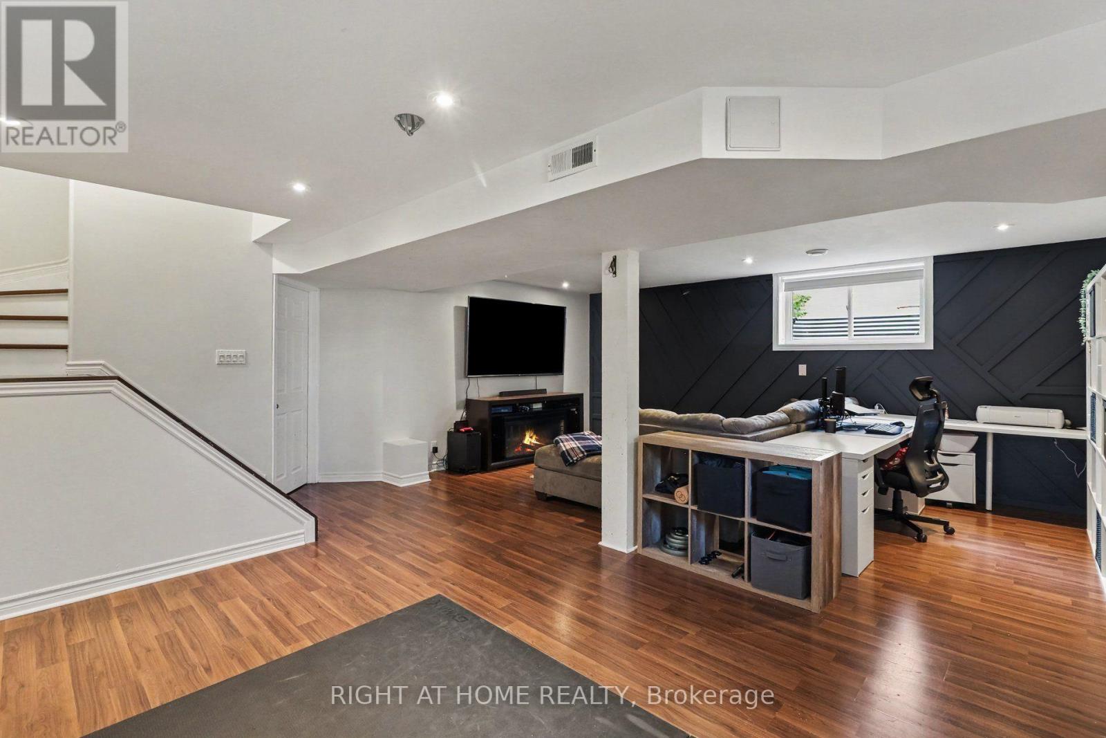 165 Dorina Sarazin Crescent — photo 26