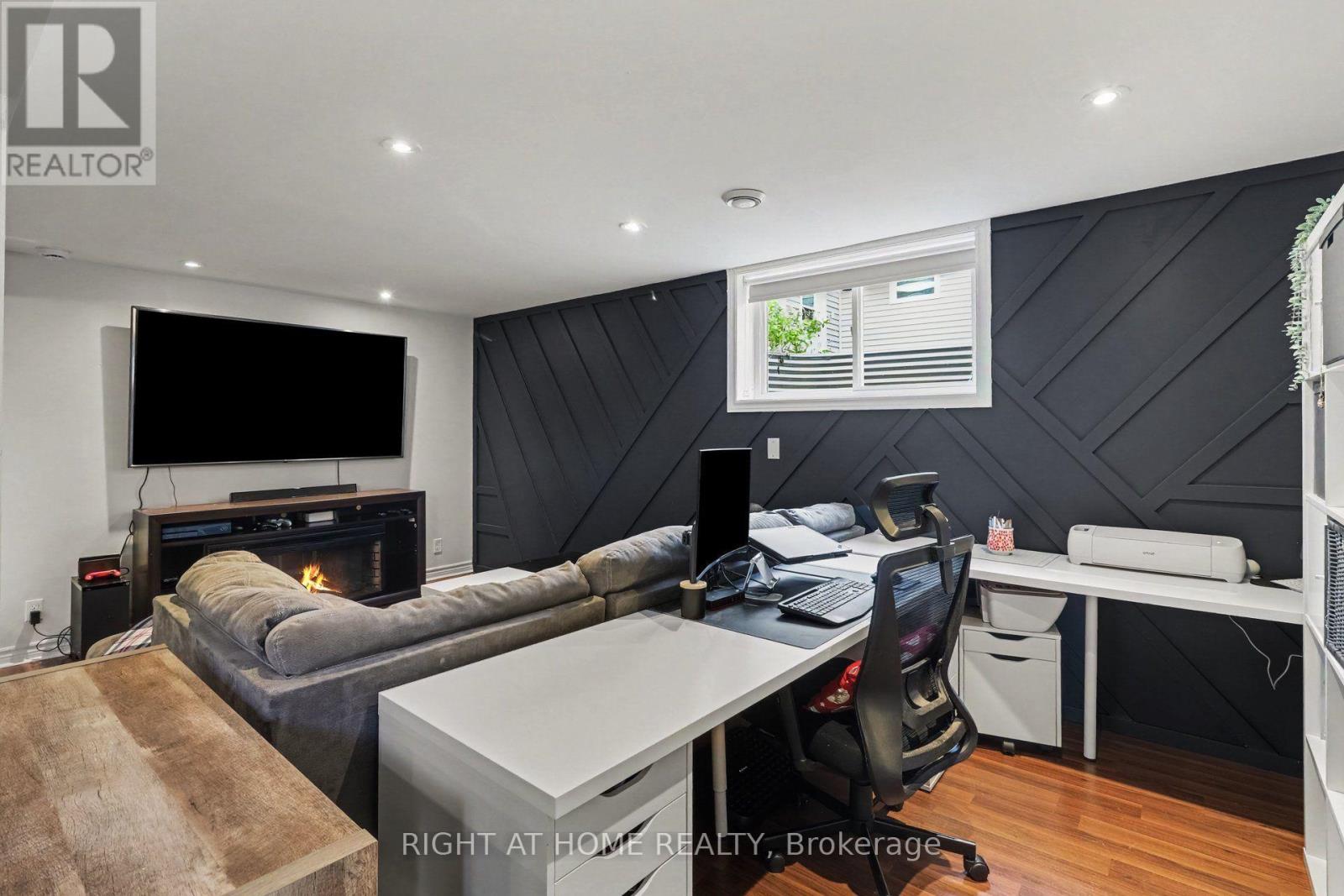 165 Dorina Sarazin Crescent — photo 28