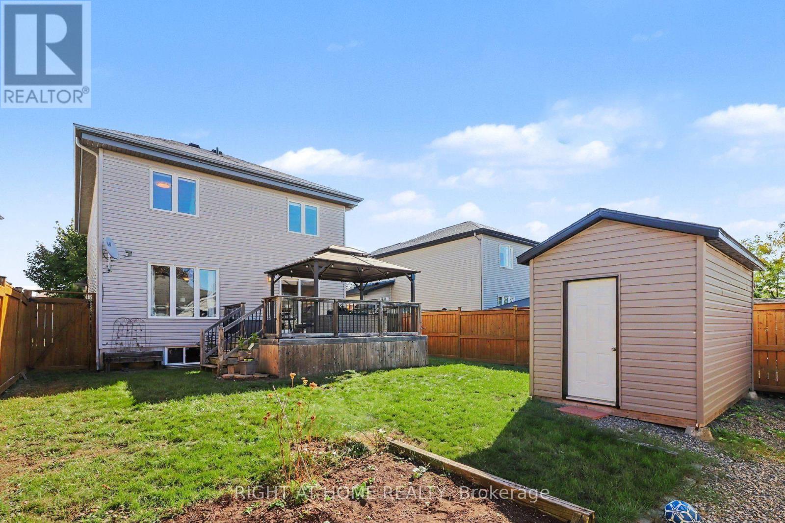 165 Dorina Sarazin Crescent — photo 30