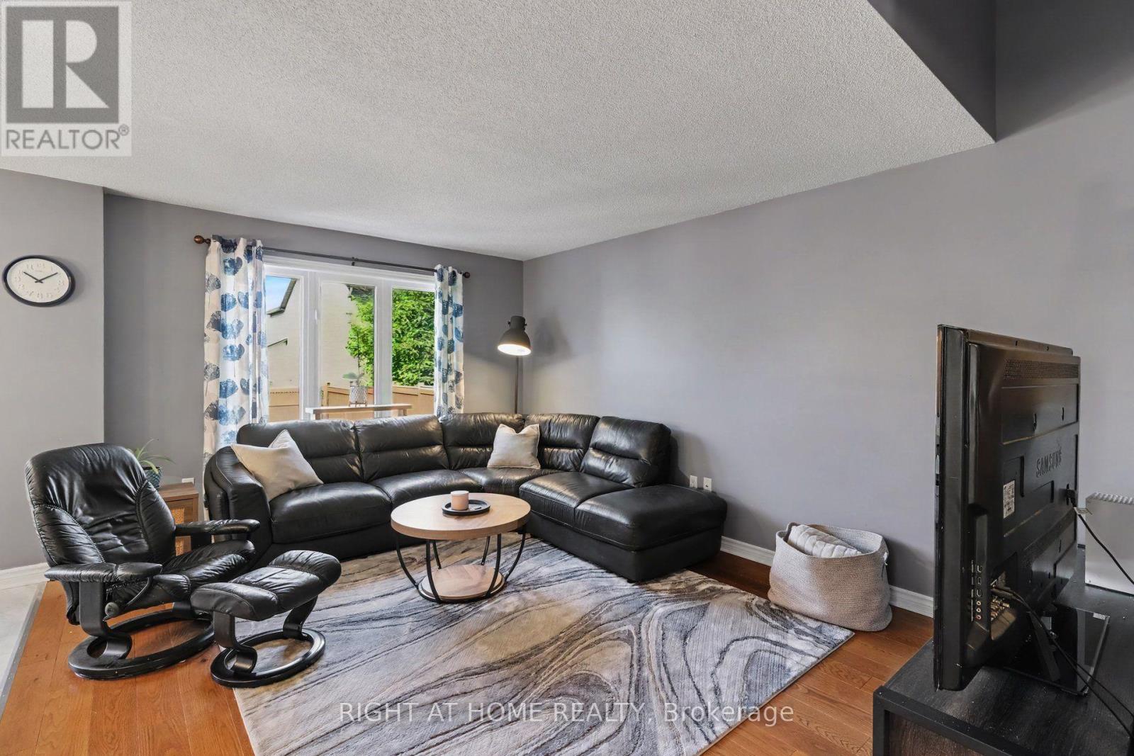 165 Dorina Sarazin Crescent — photo 7
