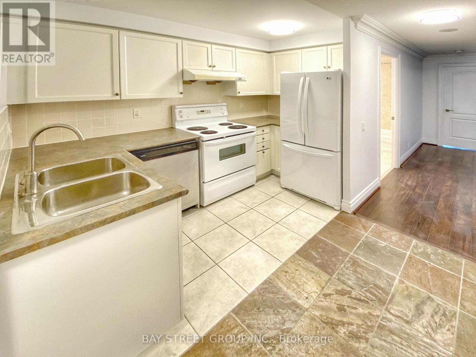206 - 2 CLAIRTRELL ROAD, Toronto (Willowdale East) — photo 6