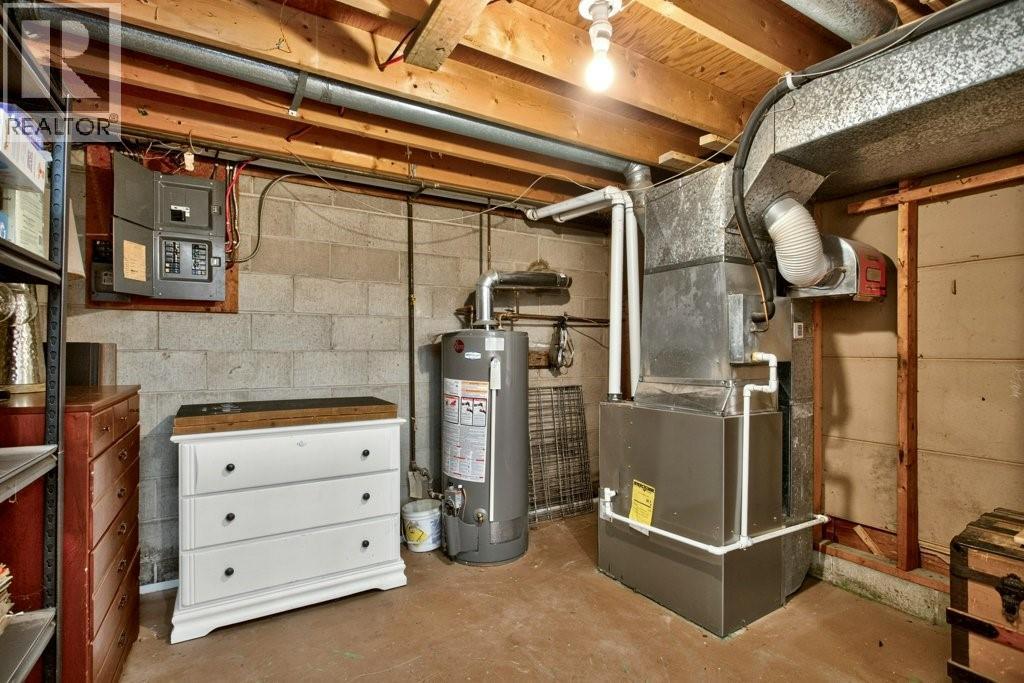 3549 Egremont ROAD - 35